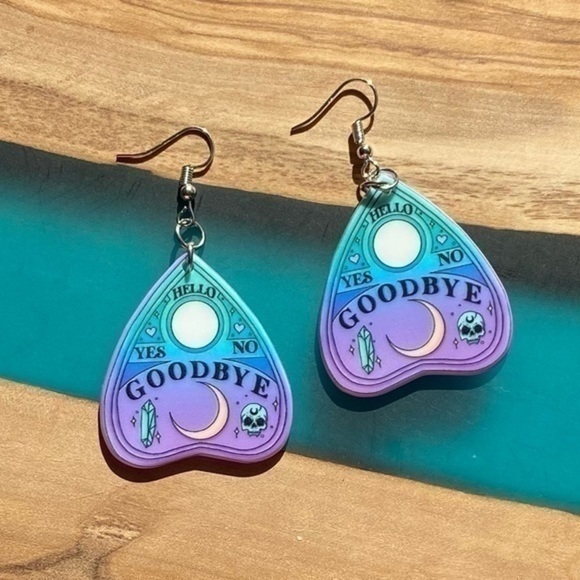 NWT Pink and blue Ouija board earrings - Picture 5 of 9